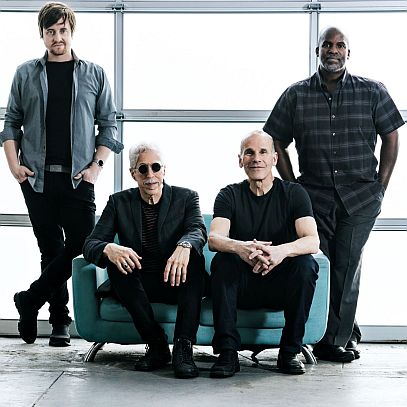 YELLOWJACKETS